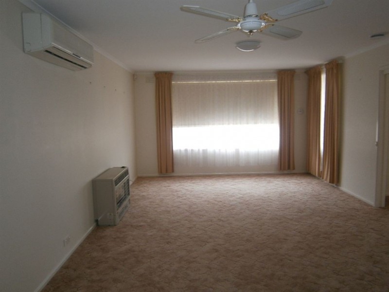 151 Karingal Drive, Frankston VIC 3199