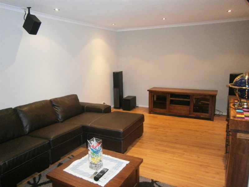 2 Chatswood Avenue, Langwarrin VIC 3910