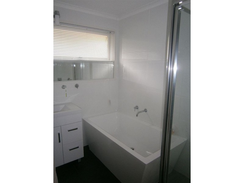 2 Chatswood Avenue, Langwarrin VIC 3910