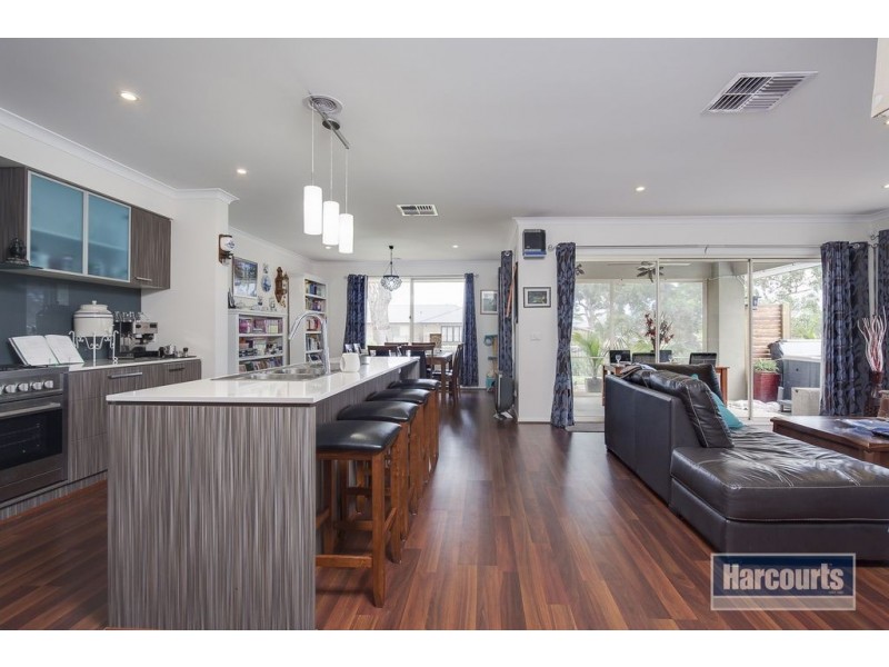 28 Daintree Drive, Sandhurst VIC 3977