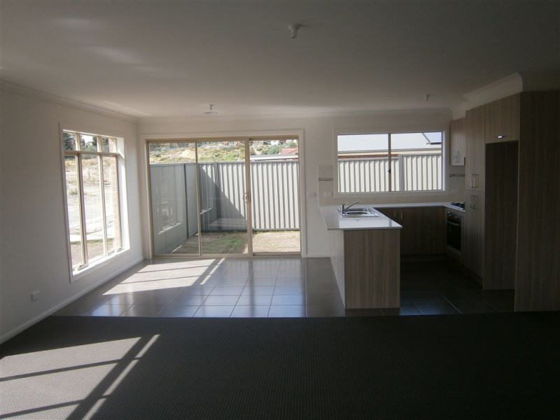 11 Warrenwood Place, Langwarrin VIC 3910