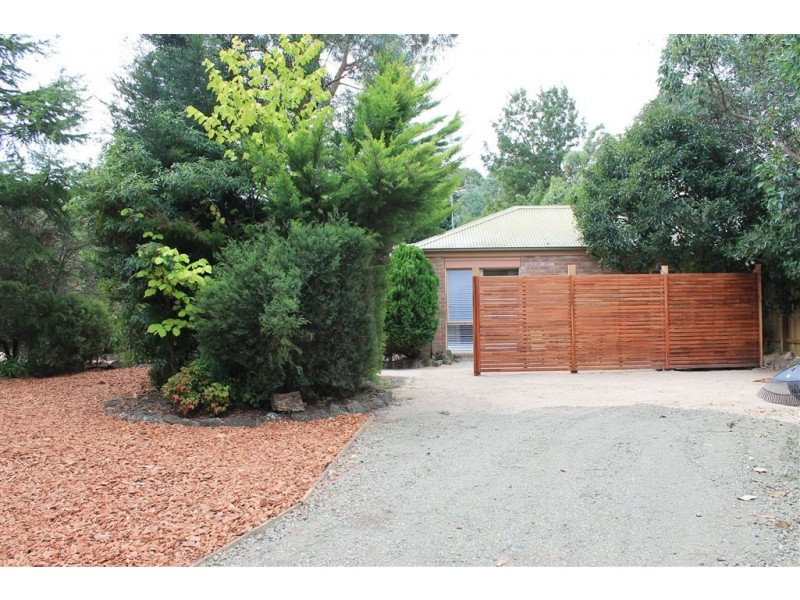 2/22 Yarralumla Drive, Langwarrin VIC 3910