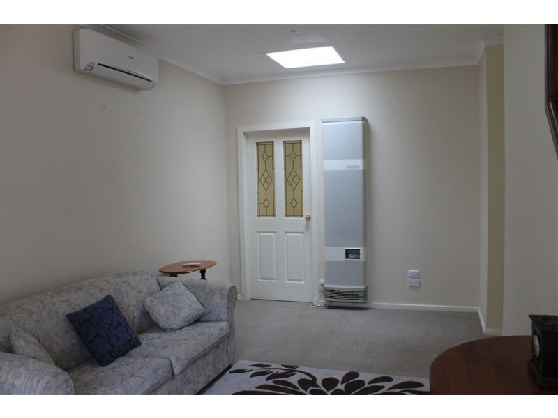 2/22 Yarralumla Drive, Langwarrin VIC 3910