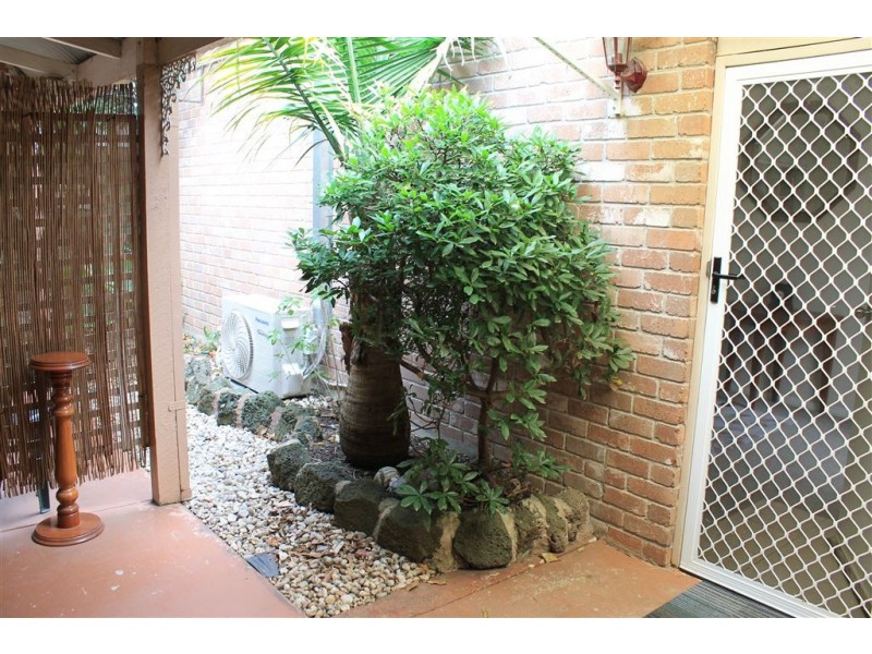 2/22 Yarralumla Drive, Langwarrin VIC 3910