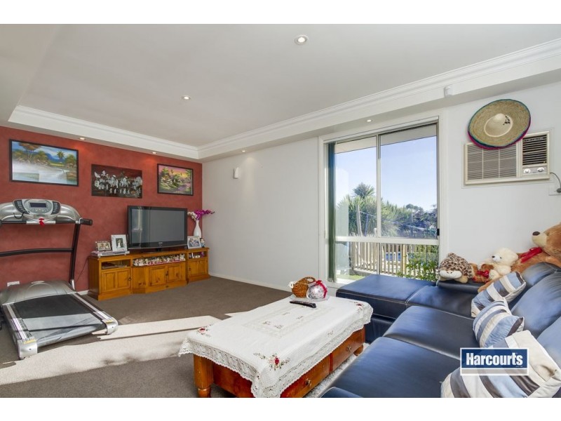 15 Grasswren Close, Langwarrin VIC 3910