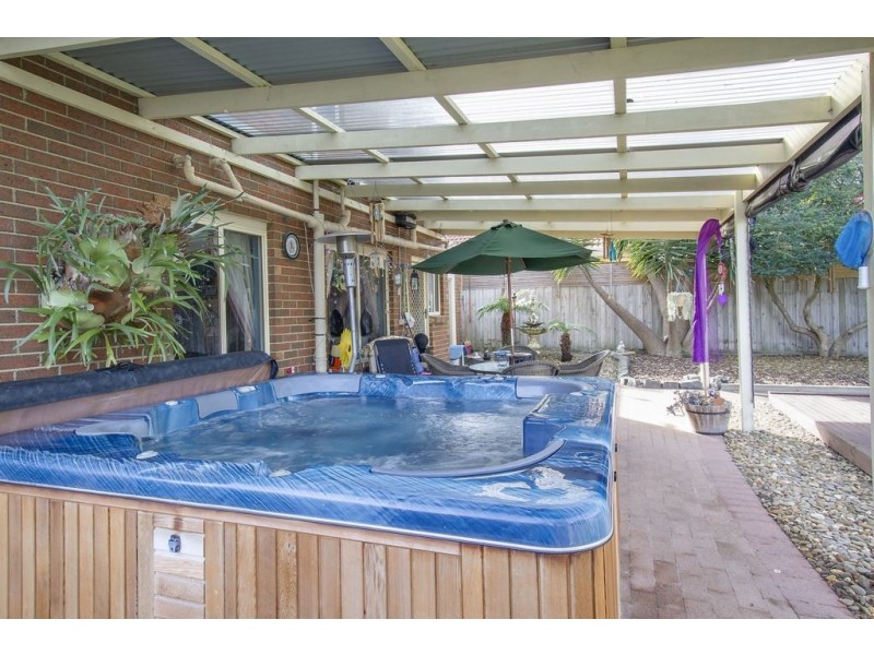 23 Gum Nut Drive, Langwarrin VIC 3910