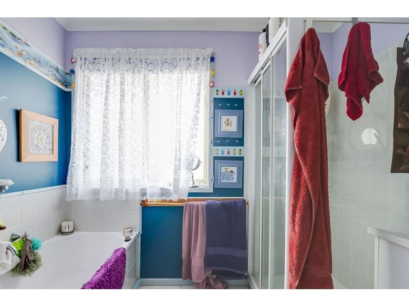 23 Gum Nut Drive, Langwarrin VIC 3910