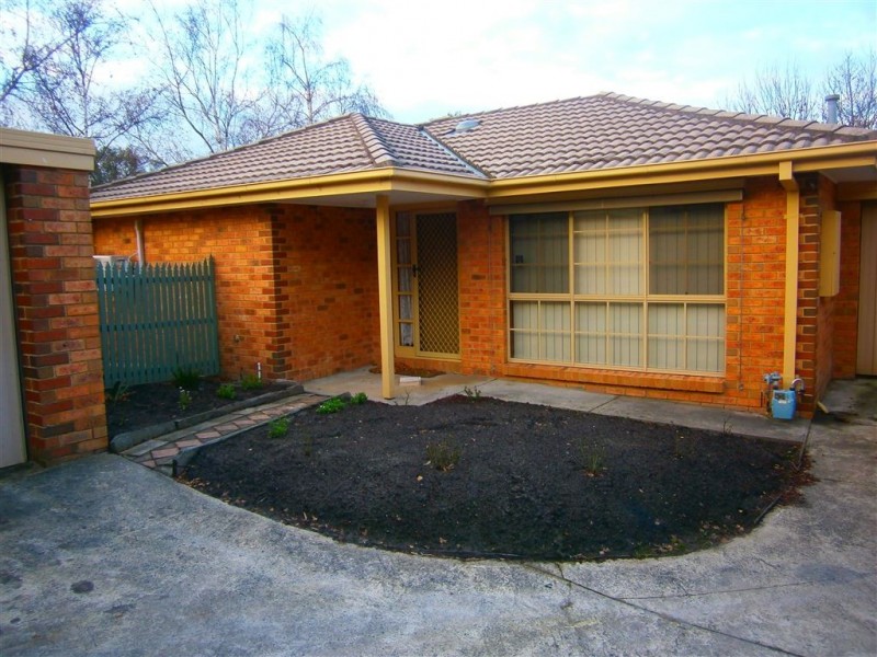 12/10 Lemnian Court, Langwarrin VIC 3910