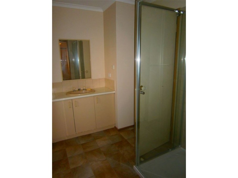 12/10 Lemnian Court, Langwarrin VIC 3910