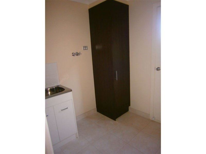 20 Crowe Avenue, Cranbourne West VIC 3977