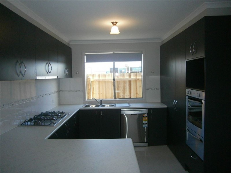 24 Myhaven Circuit, Carrum Downs VIC 3201