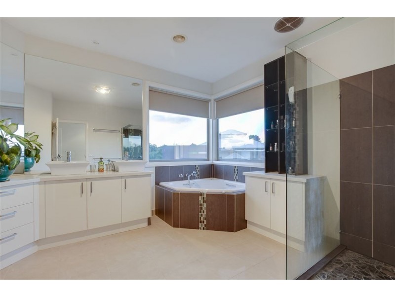 9 Sandstone Court, Hastings VIC 3915