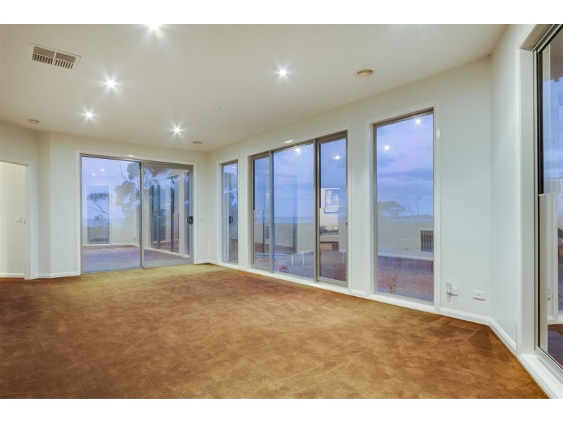 9 Sandstone Court, Hastings VIC 3915