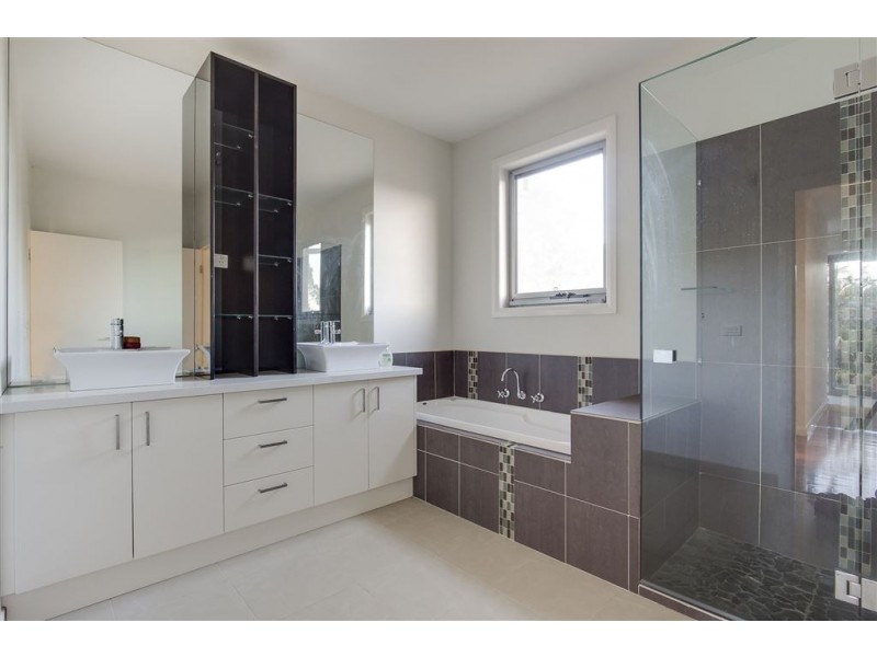 9 Sandstone Court, Hastings VIC 3915