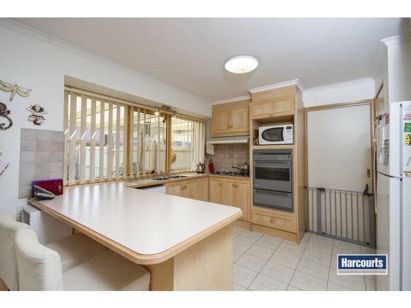 15 Wahgunyah Crescent, Langwarrin VIC 3910