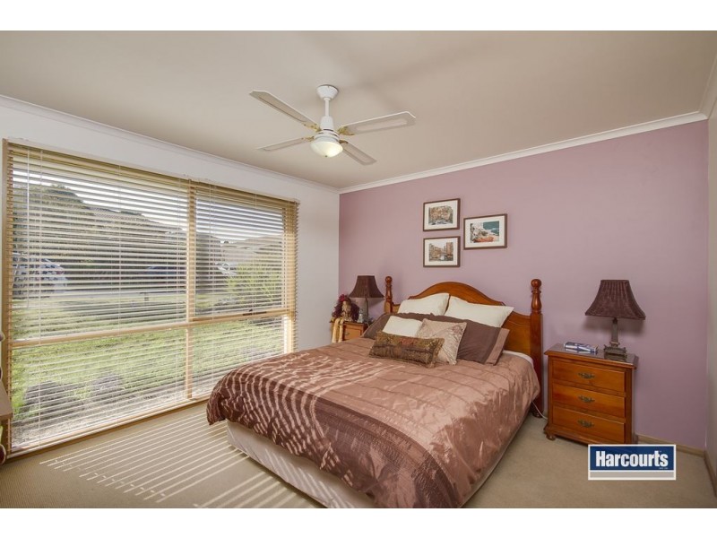 15 Wahgunyah Crescent, Langwarrin VIC 3910