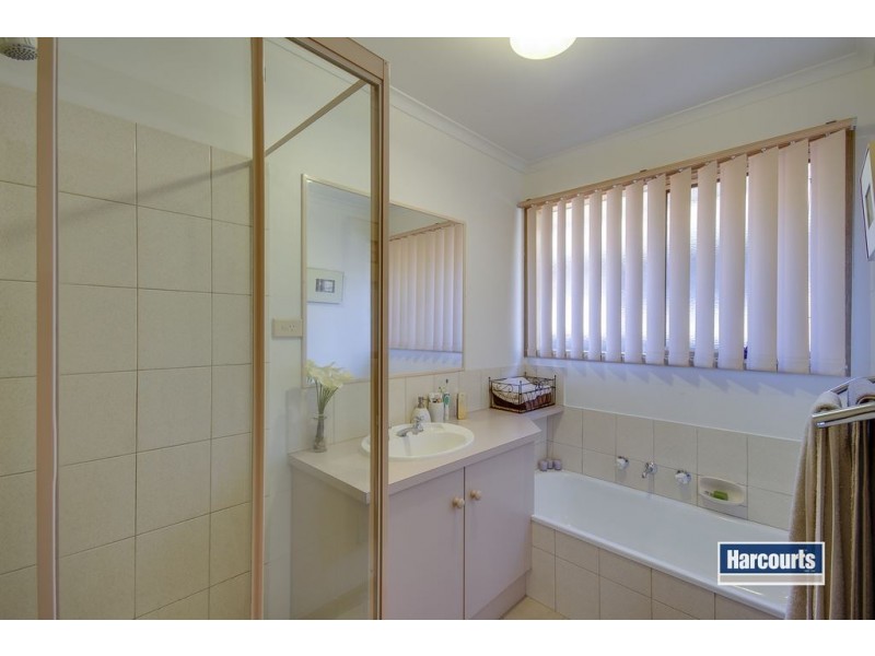 15 Wahgunyah Crescent, Langwarrin VIC 3910