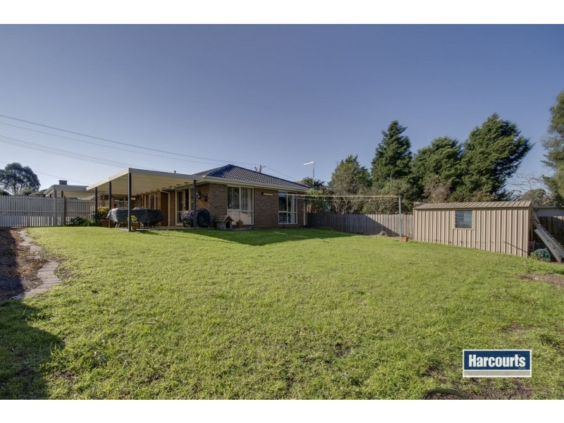 15 Wahgunyah Crescent, Langwarrin VIC 3910