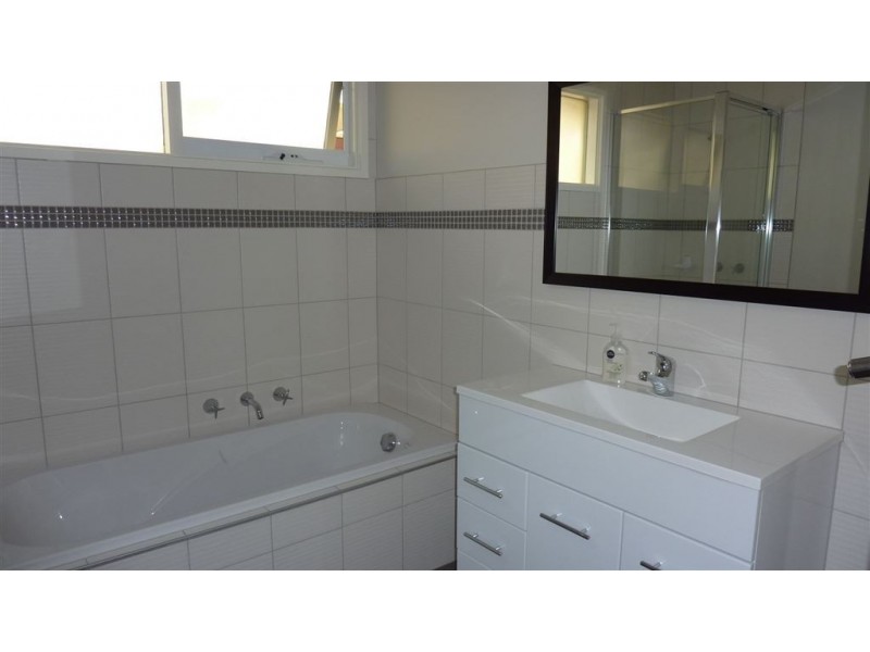 1 Charles Drive, Pearcedale VIC 3912