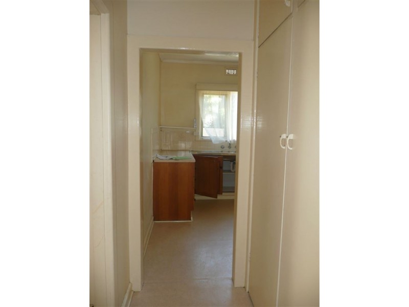 95A Rosslyn Avenue, Seaford VIC 3198