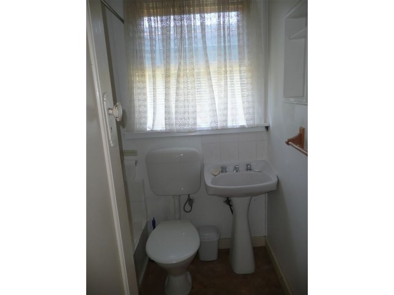 95A Rosslyn Avenue, Seaford VIC 3198