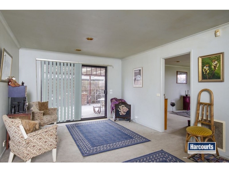 10 Bradley Way, Cranbourne VIC 3977