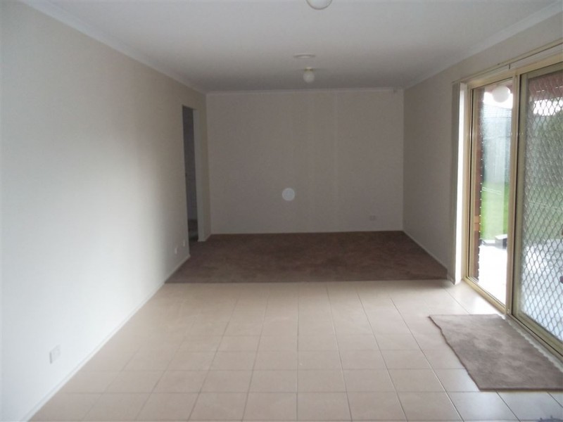 1 Merrijig Avenue, Cranbourne VIC 3977