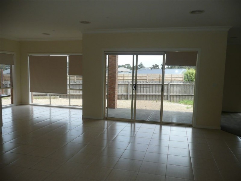 21 Parkvalley Crescent, Langwarrin VIC 3910