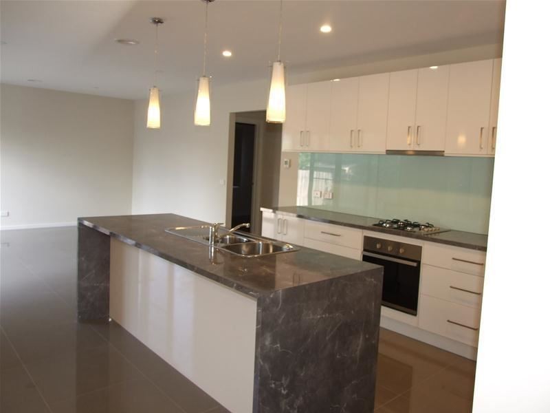 9 Rose Court, Somerville VIC 3912