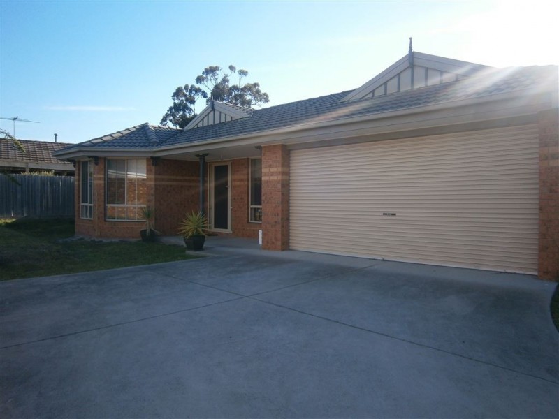 35 Trinity Drive, Langwarrin VIC 3910