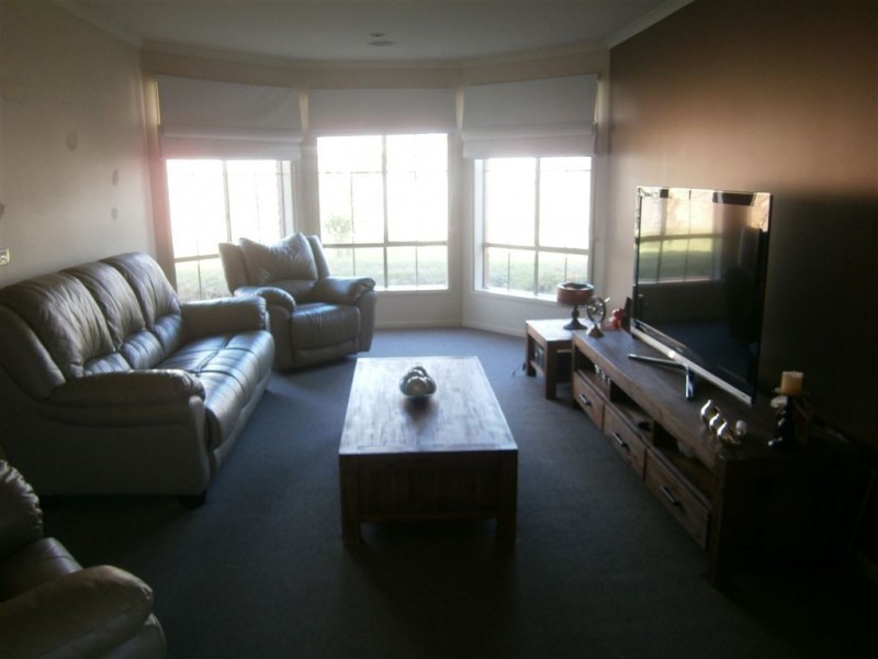 35 Trinity Drive, Langwarrin VIC 3910