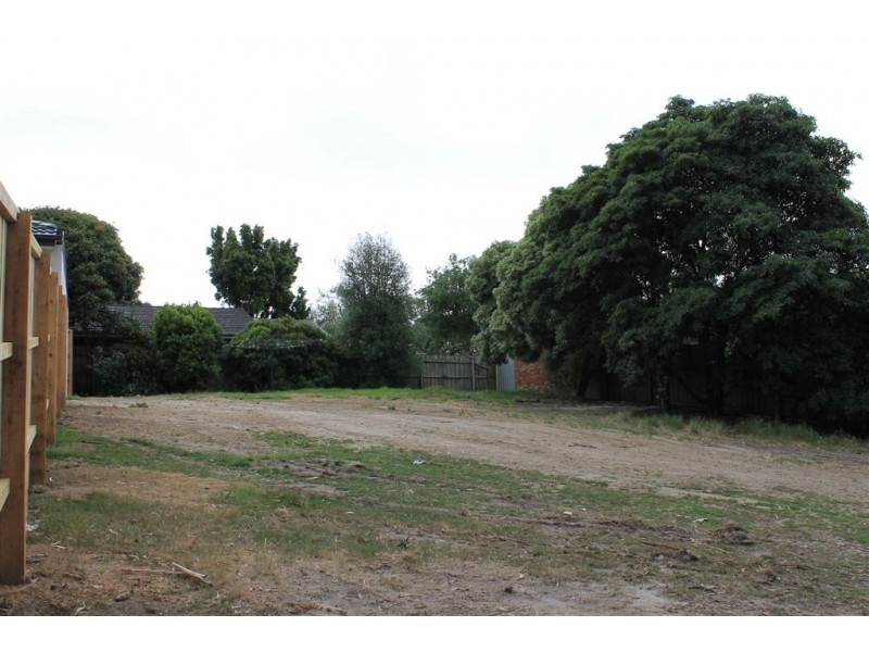 3 Allen Crescent, Langwarrin VIC 3910