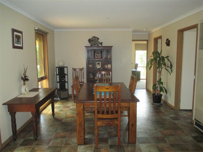 12 Elaine Court, Somerville VIC 3912