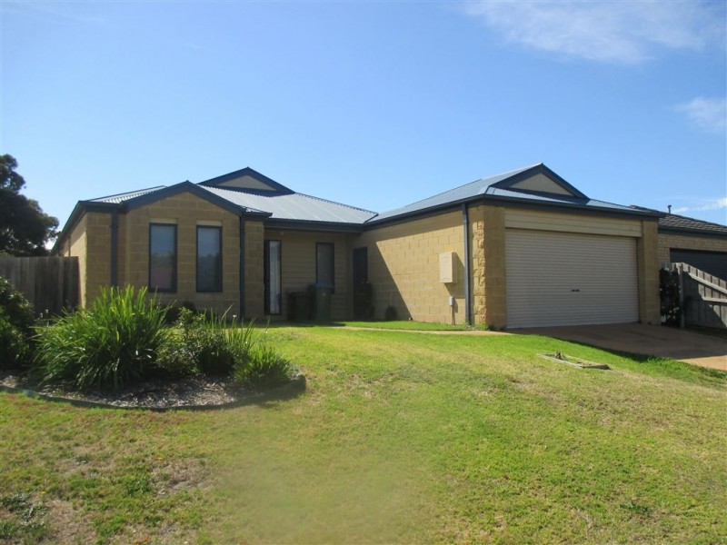 1 Elle Place, Mount Martha VIC 3934