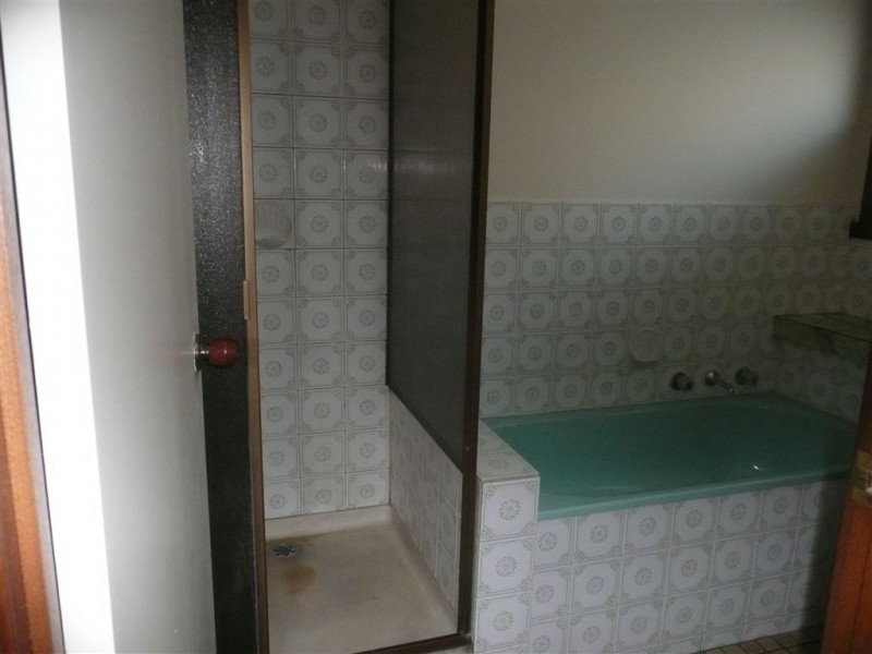 2/16 Childers Street, Cranbourne VIC 3977