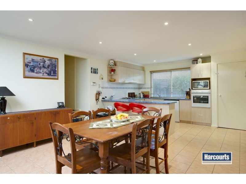 22 Romsey Place, Langwarrin VIC 3910