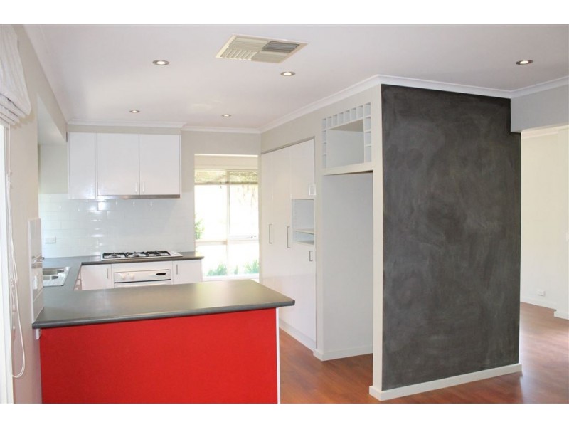 3 Bush Court, Langwarrin VIC 3910