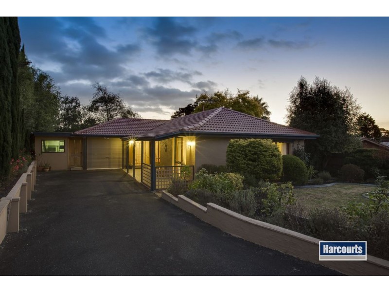 8 Pellita Way, Langwarrin VIC 3910