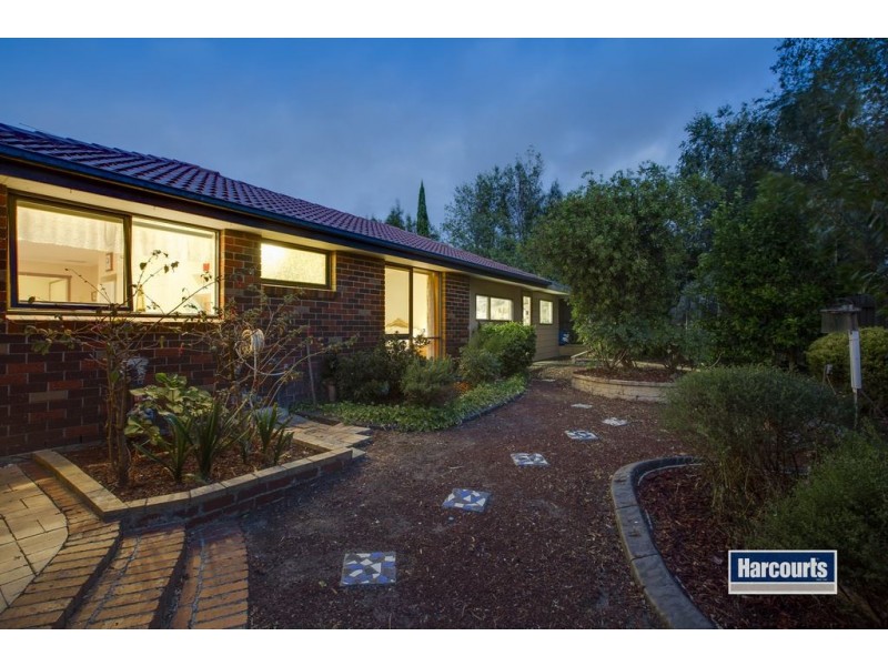 8 Pellita Way, Langwarrin VIC 3910