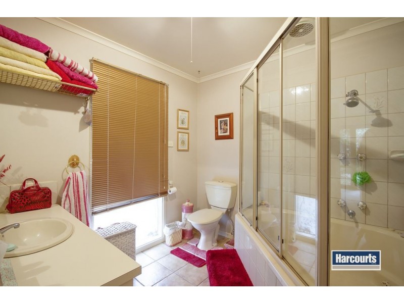 64 Hill Crest Drive, Langwarrin VIC 3910