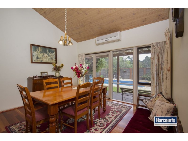 64 Hill Crest Drive, Langwarrin VIC 3910