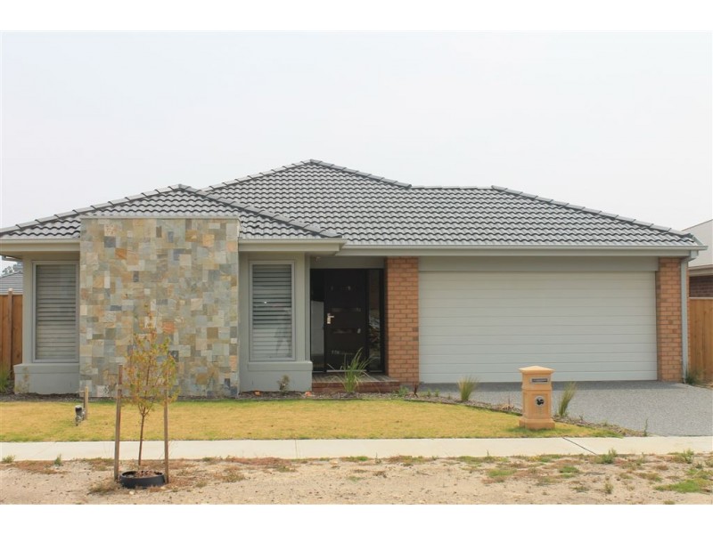 17 Tamara Circuit, Langwarrin VIC 3910
