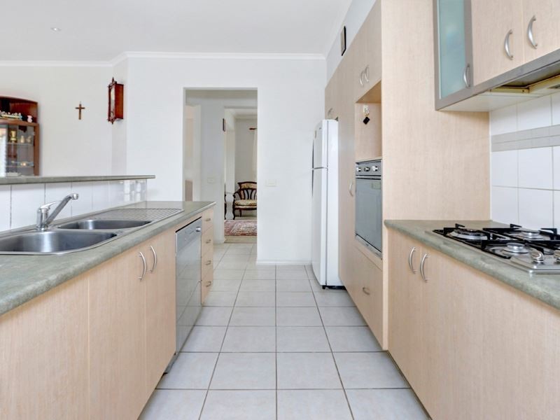 30 Pepperbush Crescent, Langwarrin VIC 3910