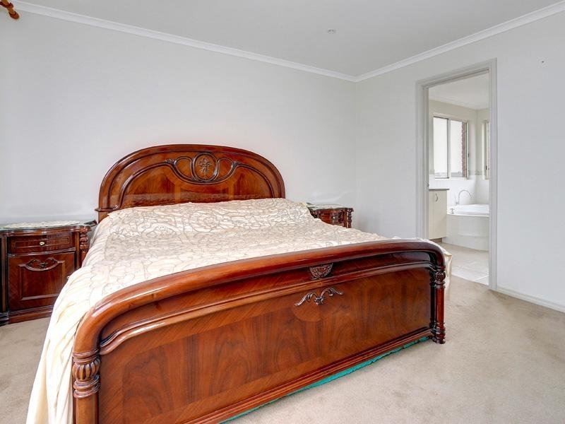 30 Pepperbush Crescent, Langwarrin VIC 3910