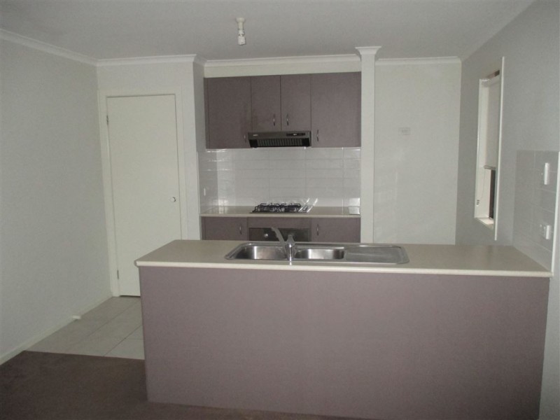 7 Lombardi Close, Skye VIC 3977