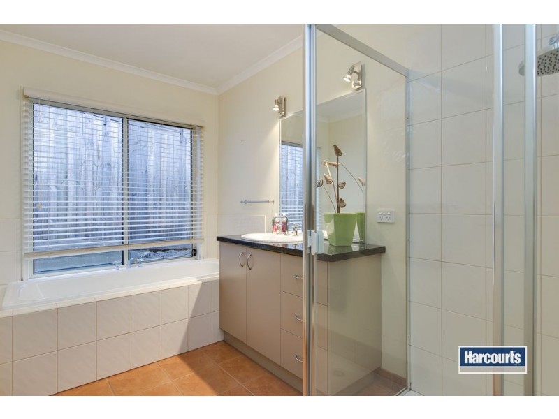 11 Fawn Court, Langwarrin VIC 3910