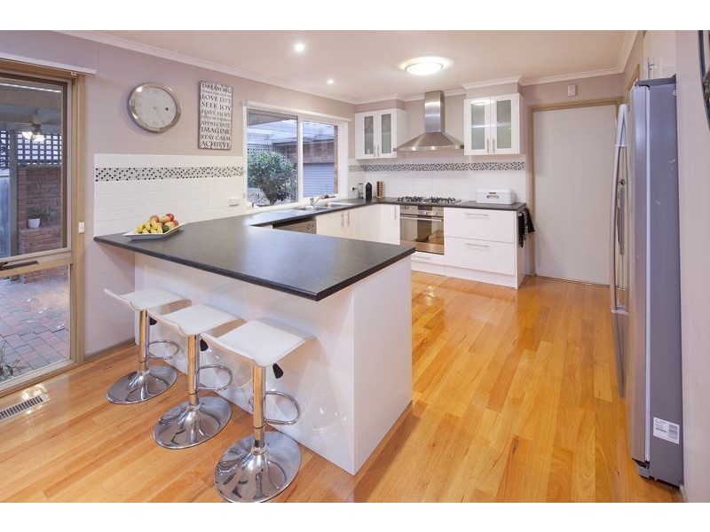 8 Villosa Close, Langwarrin VIC 3910