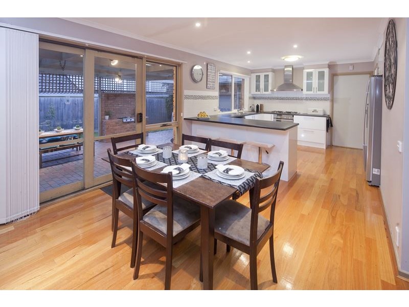 8 Villosa Close, Langwarrin VIC 3910