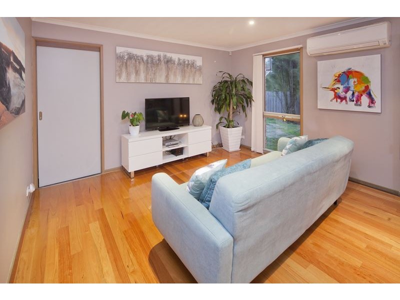 8 Villosa Close, Langwarrin VIC 3910