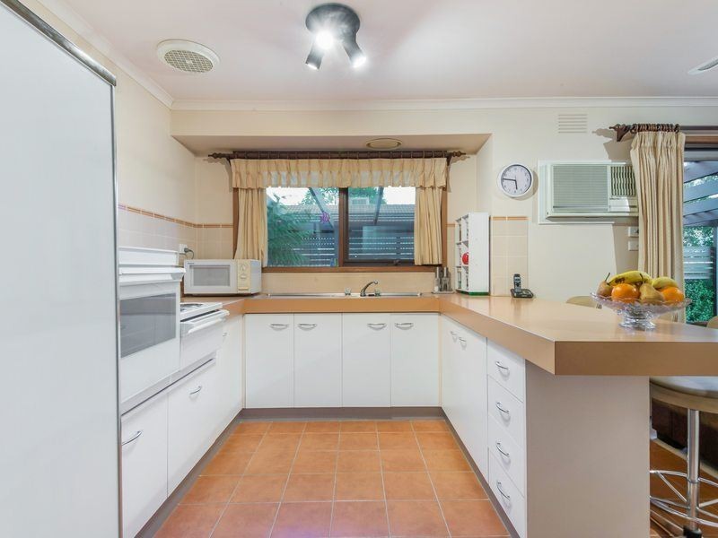 11 Burgess Drive, Langwarrin VIC 3910